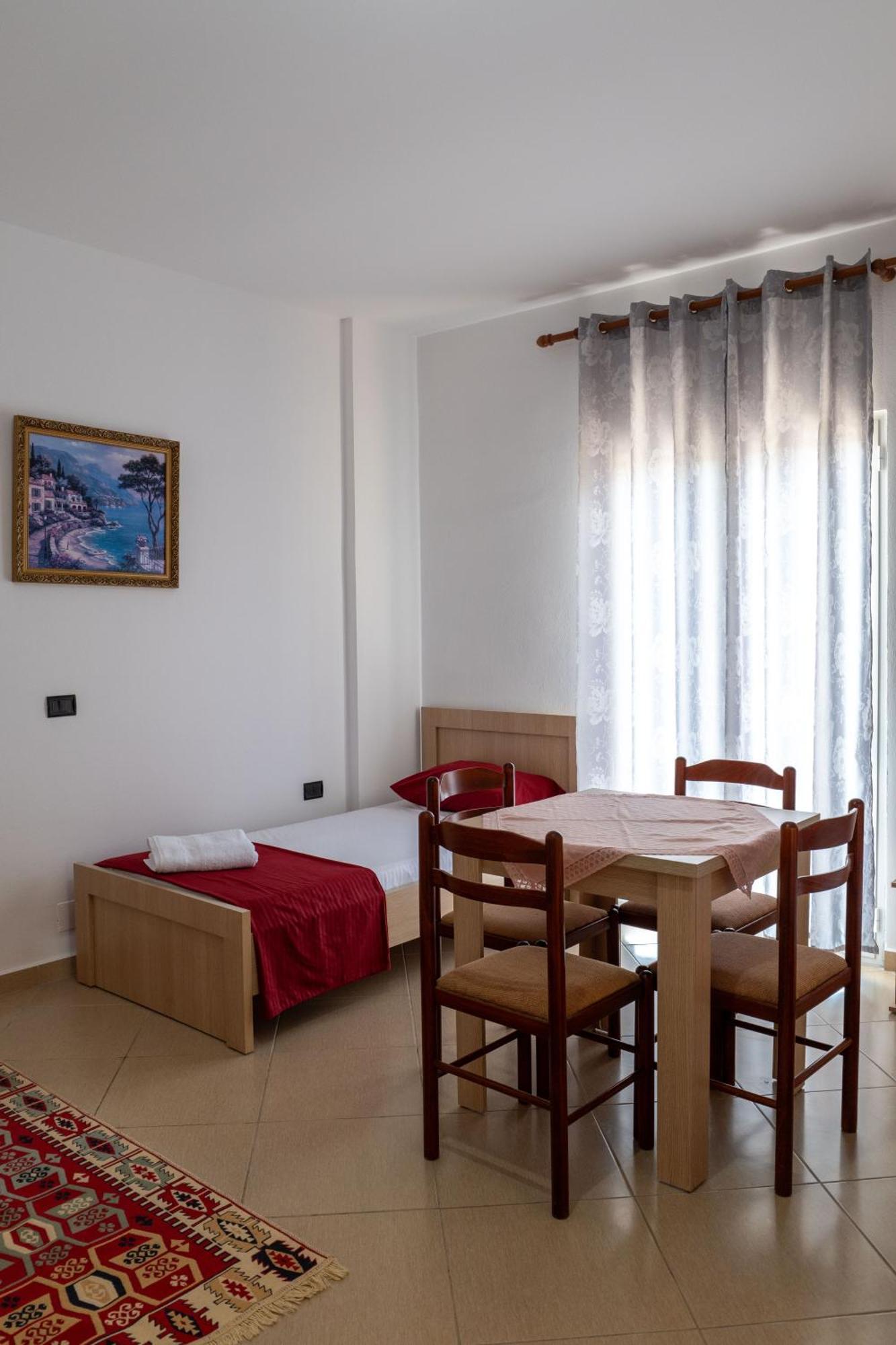Shejla's Apartament *
